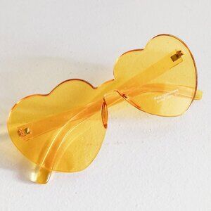 Yellow Heart Shape Frameless Sunglasses